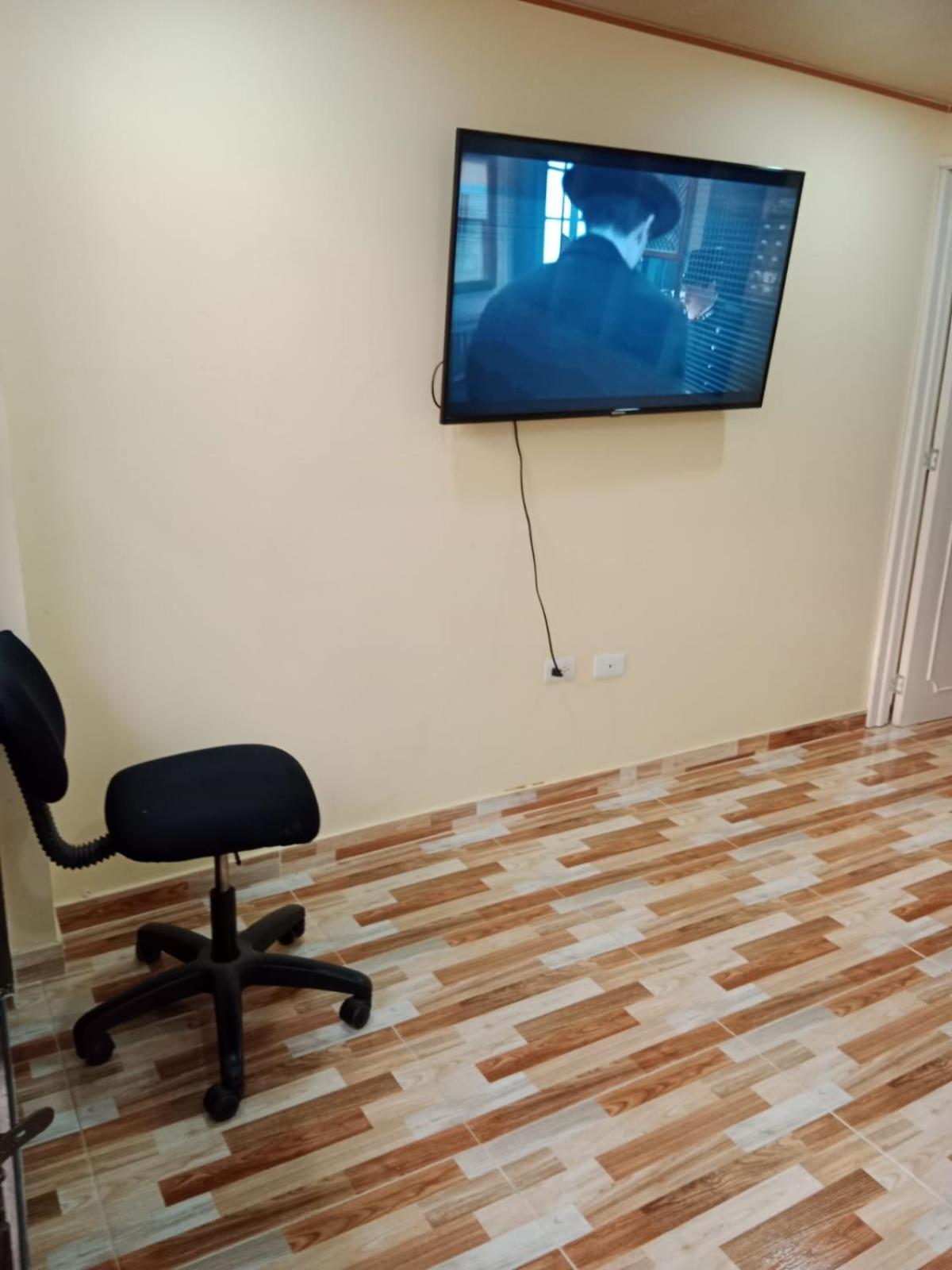 Aparta Estudio Cerca Al Aeropuerto Espectacular 2 ボゴタ エクステリア 写真